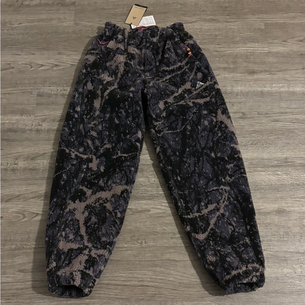 Men’s XS - Nike ACG Canwell Glacier Therma Fit Pants
